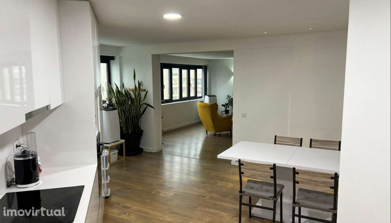 Venda de Apartamento T3 com garagem para 2 carros, Sta Maria Maior, Vi - Grande imagem: 5/31