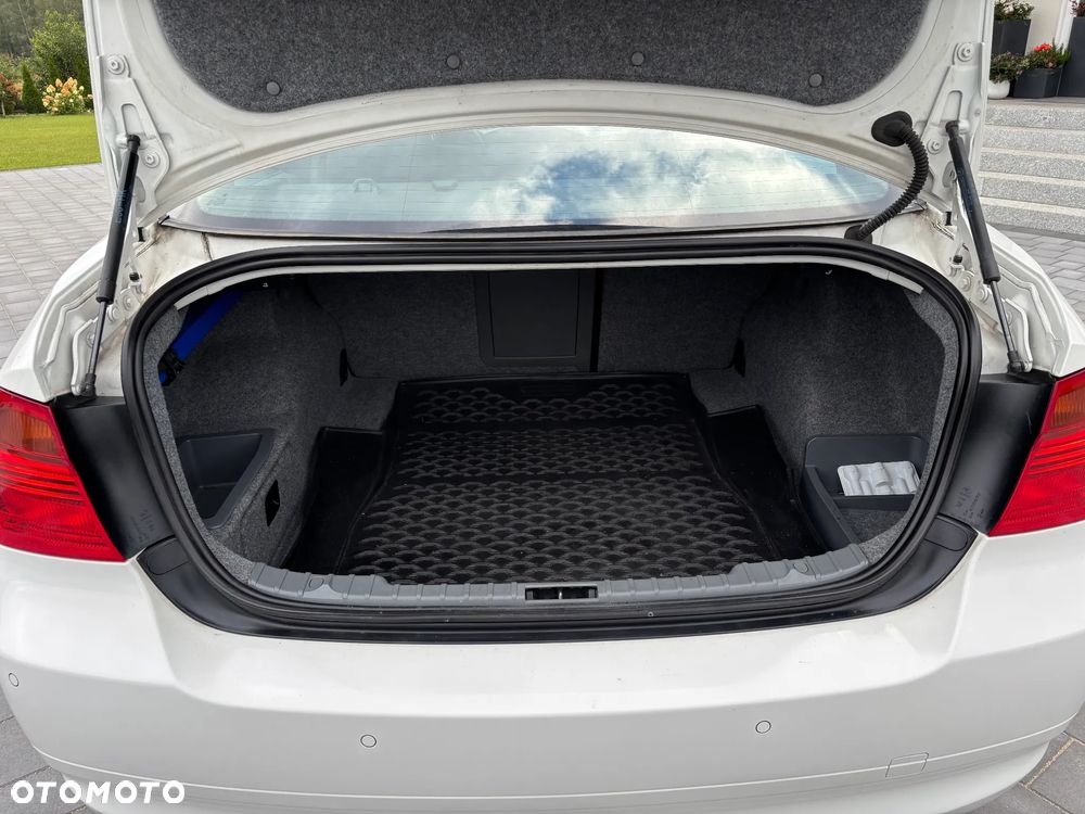 BMW Seria 3 320d - 17