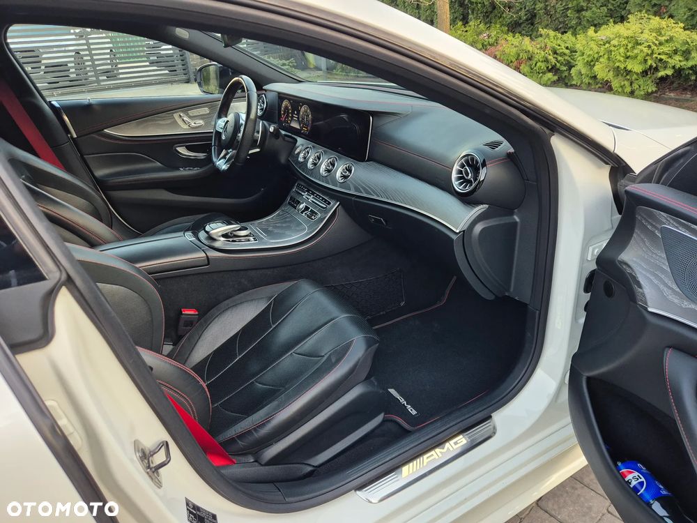 Mercedes-Benz CLS - 23