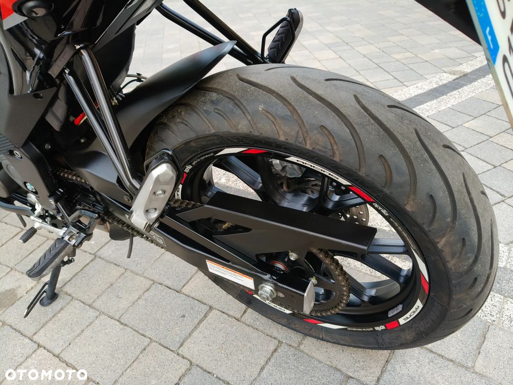 Aprilia Tuono - 17