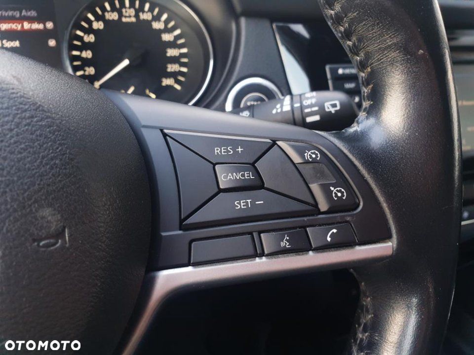 Nissan X-Trail - 15