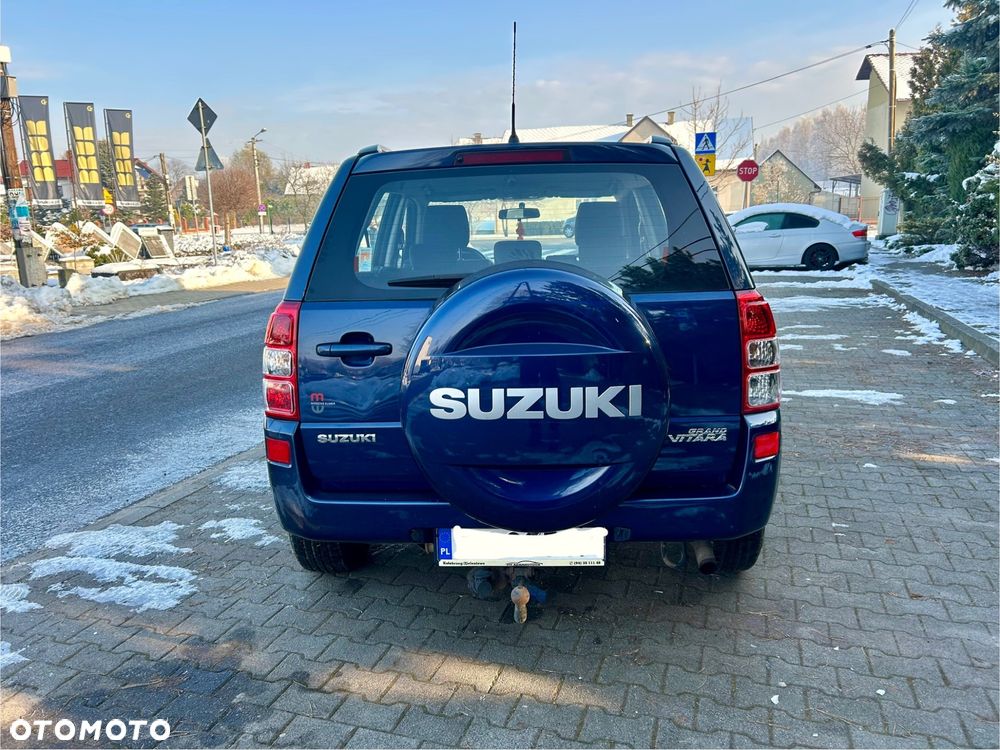 Suzuki Grand Vitara 2.0 - 6