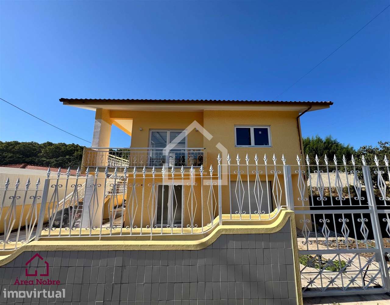 Moradia T3 RENOVADA - 2.860m2 de Terreno