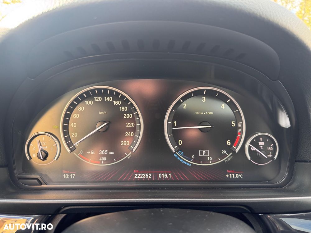 BMW Seria 5 520d - 28