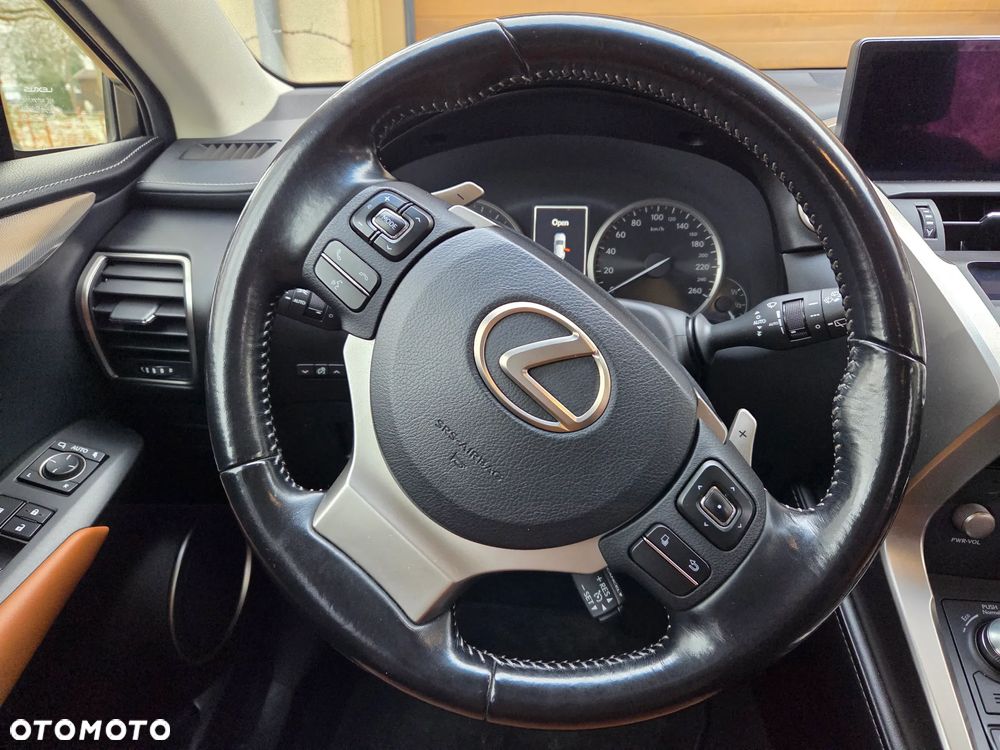 Lexus NX 300 Comfort AWD - 22