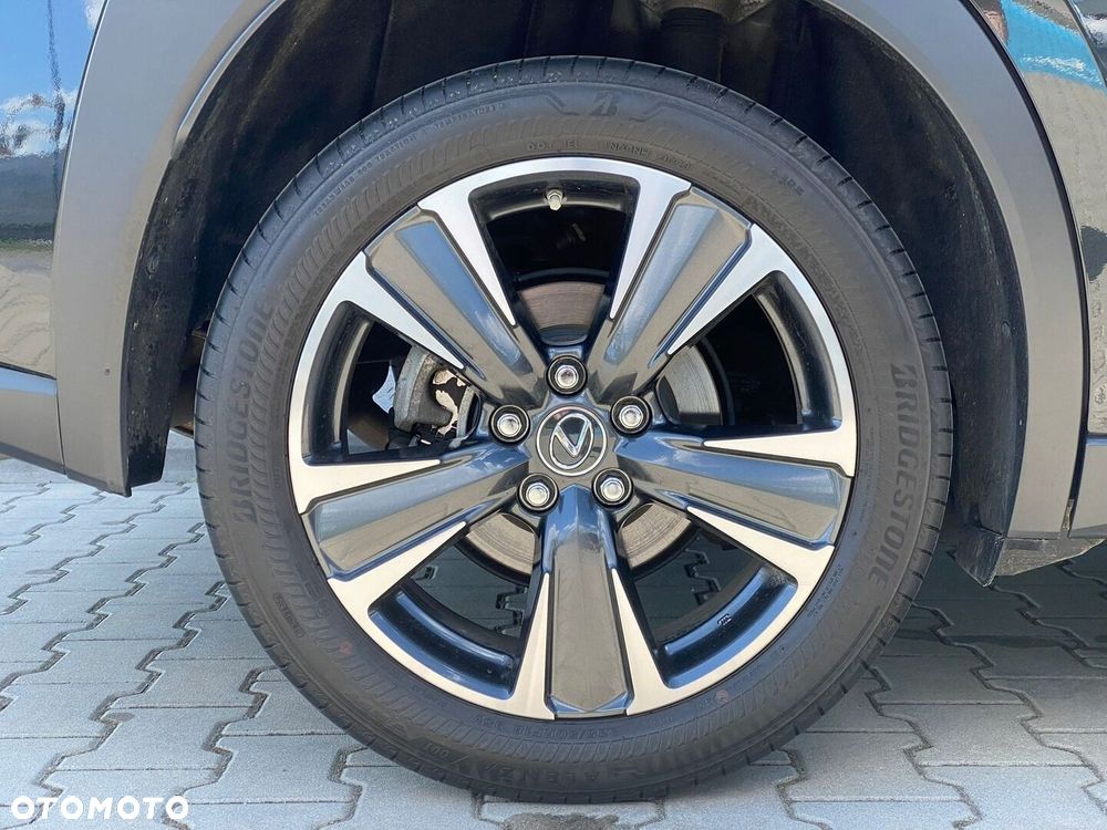 Lexus UX 250h GPF Business 2WD - 38