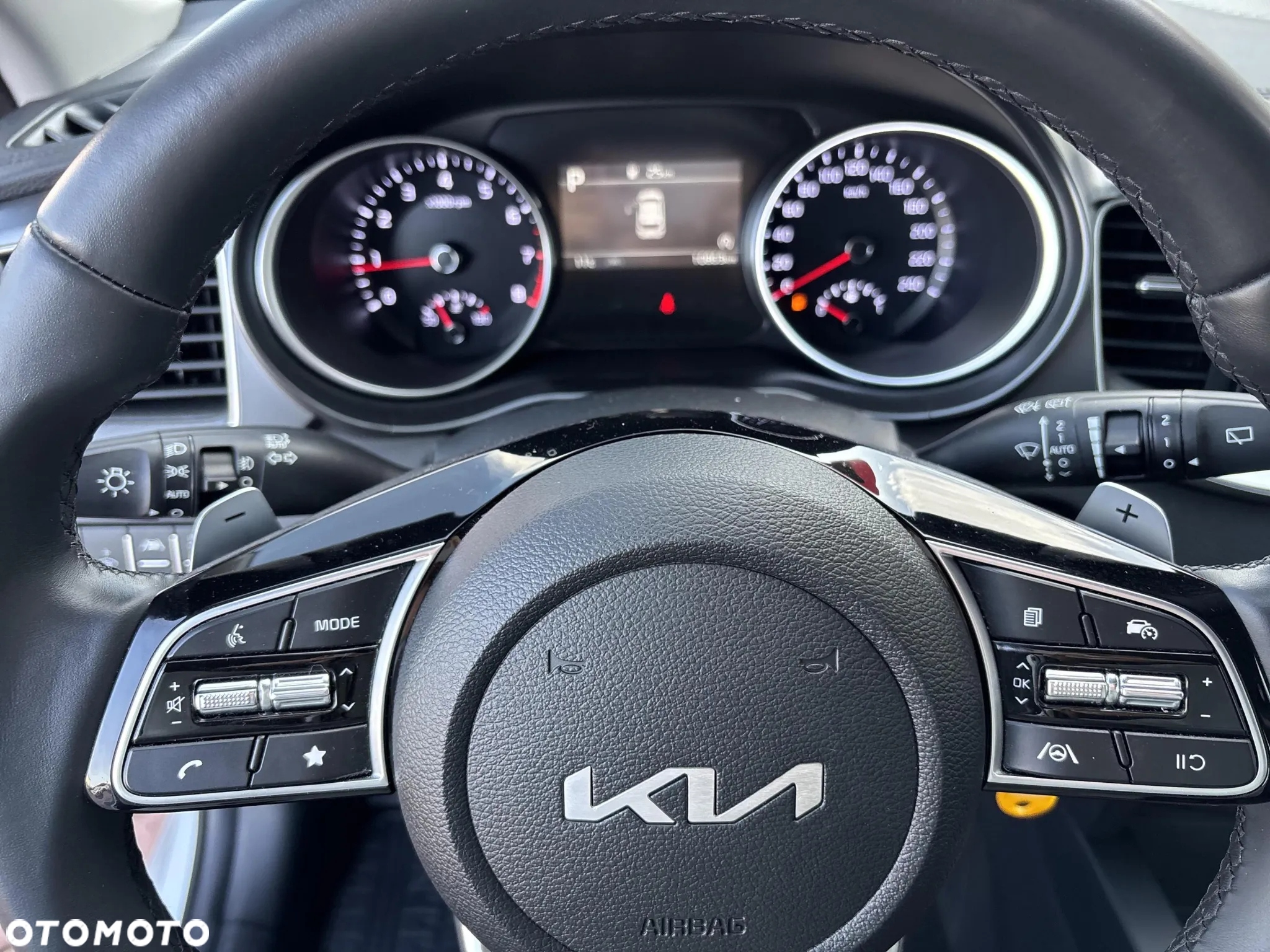 Kia Ceed 1.5 T-GDI M DCT - 12