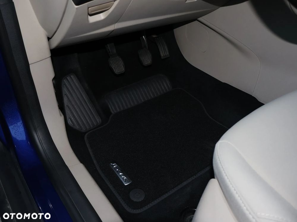 Ford Focus 1.0 EcoBoost Trend - 37