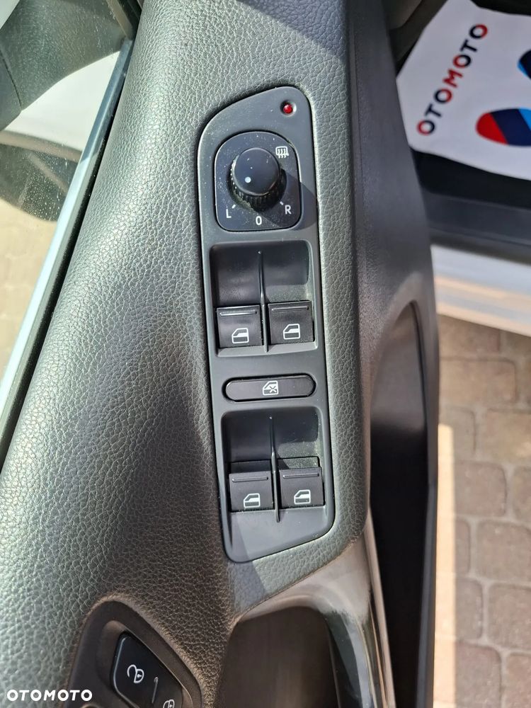 Volkswagen Tiguan - 26