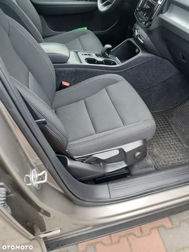 Volvo XC 40 T3 Momentum Core - 8