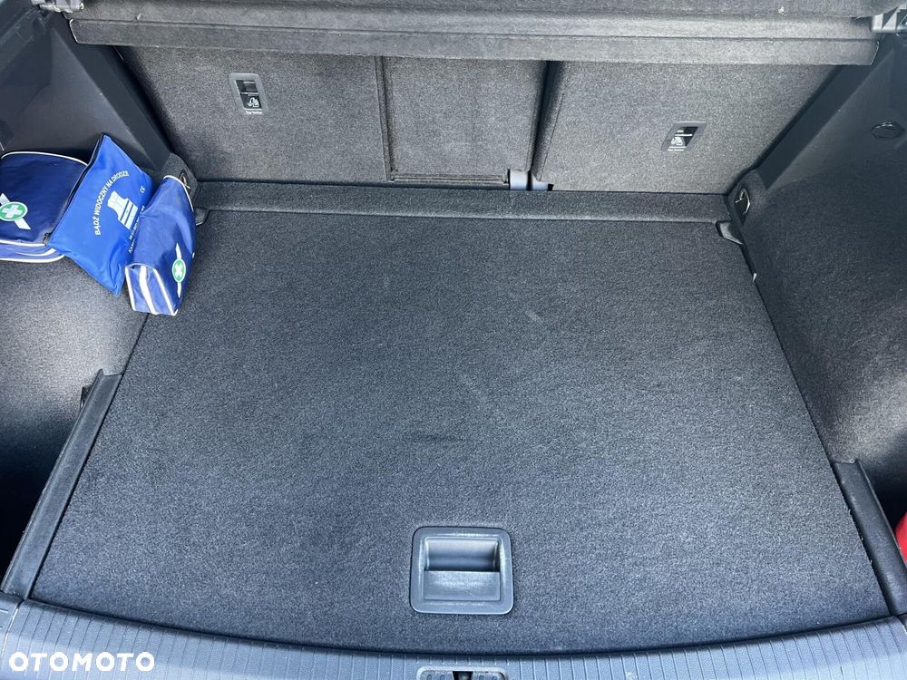 Volkswagen Tiguan - 27