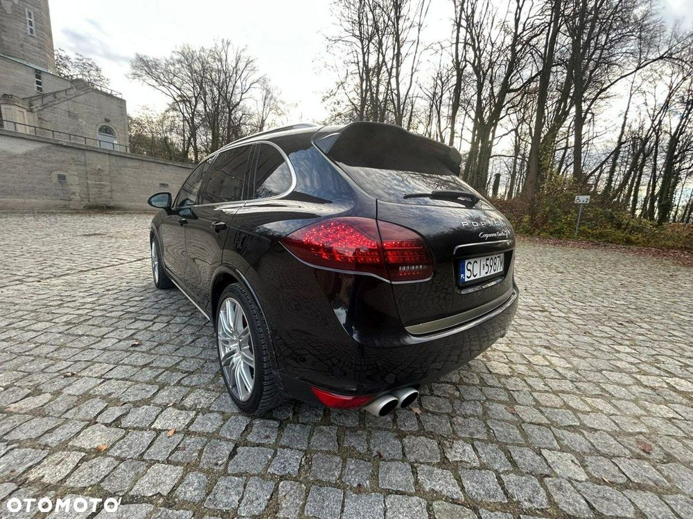 Porsche Cayenne - 14