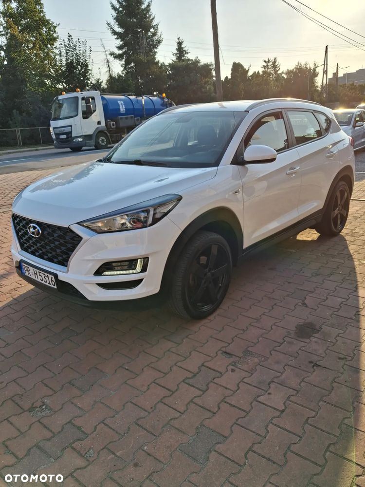Hyundai Tucson - 2