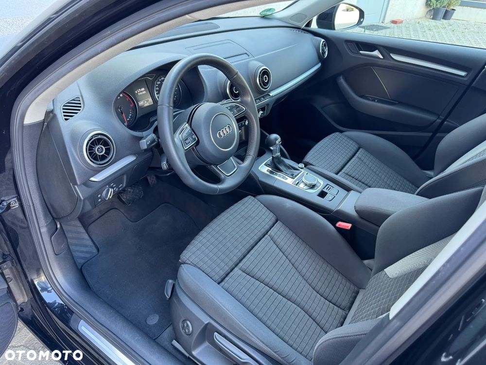Audi A3 Sportback 1.4 TFSI cylinder on demand S tronic Attraction - 12