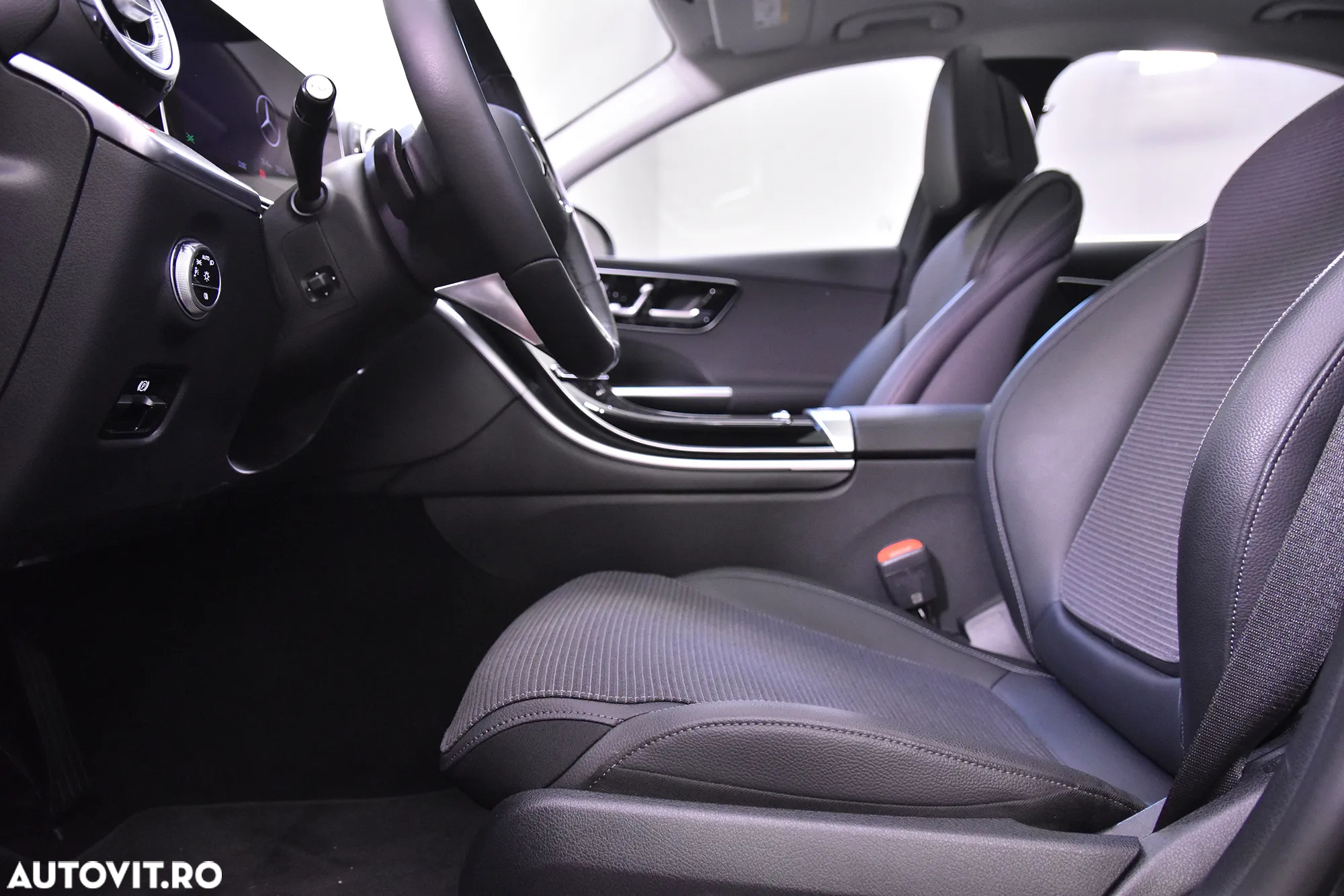 Mercedes-Benz C 220 d 9G-TRONIC - 23