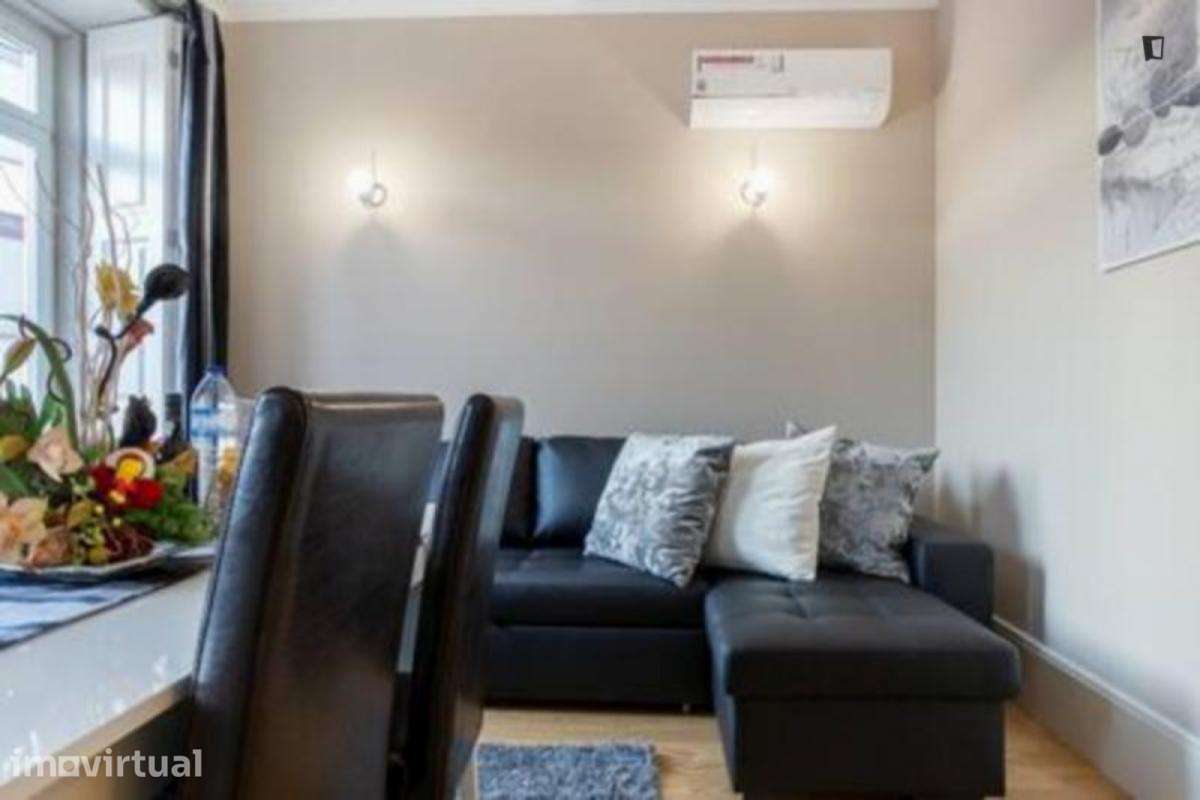 Apartamento com 1 quartos - localizado em Cedofeita Porto - Grande imagem: 5/15