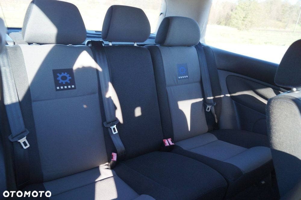 Volkswagen Golf - 14