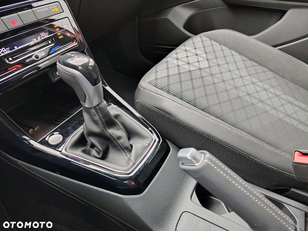 Volkswagen T-Cross - 17