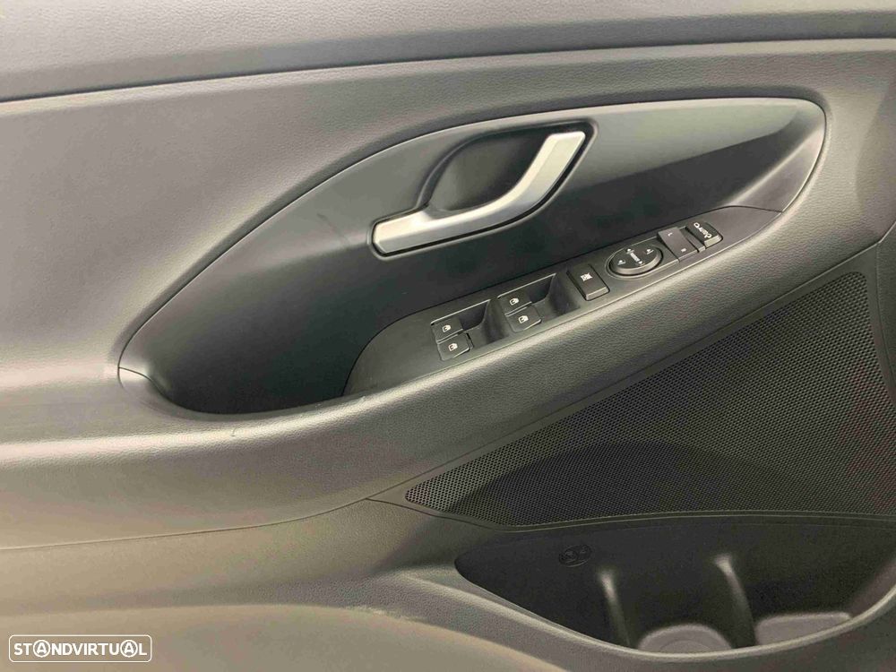 Hyundai i30 1.0 T-GDI Style Plus - 11