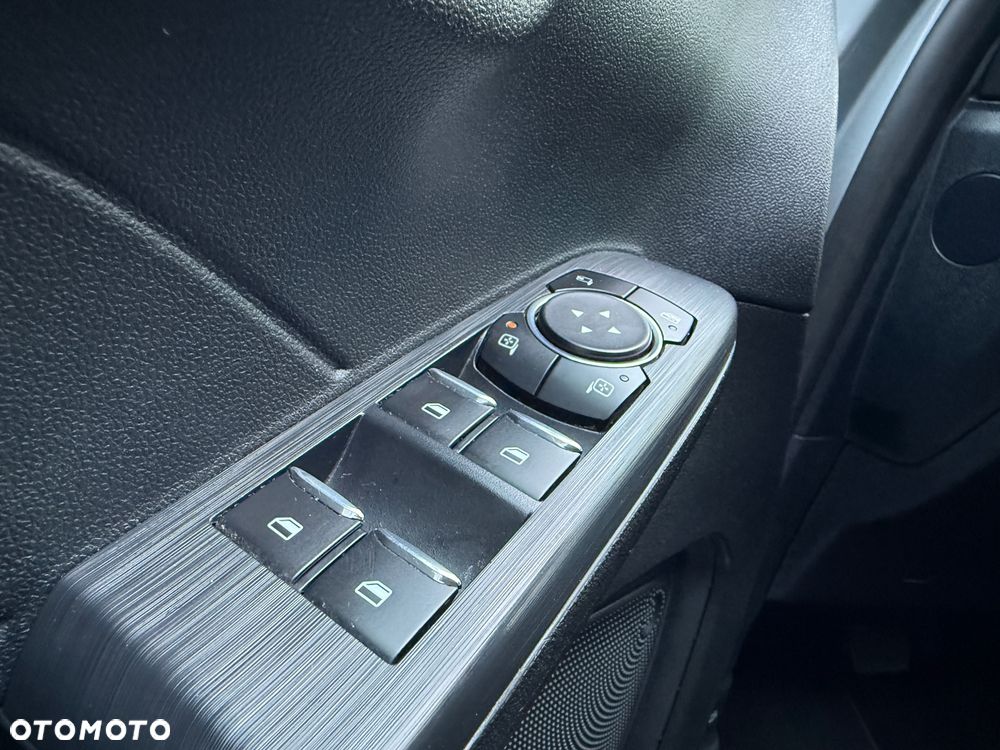 Ford Kuga 2.5 Duratec PHEV ST-LINE X - 26