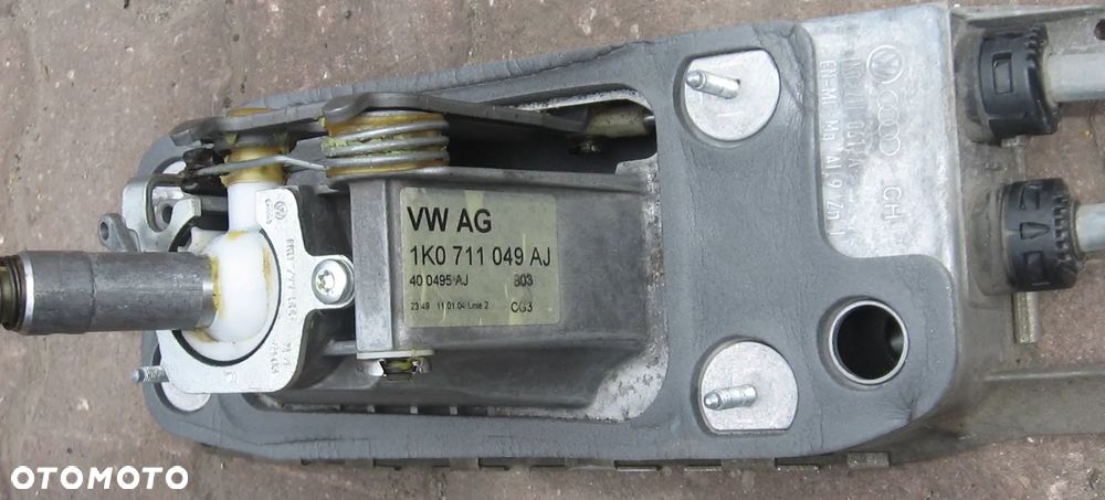wybierak lewarek biegów GOLF V AUDI A3 LEON II 1K0711265L - 5