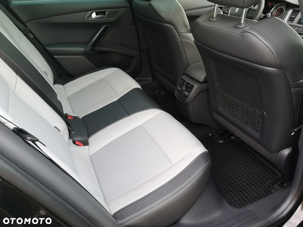 Peugeot 508 RXH Hybrid - 27