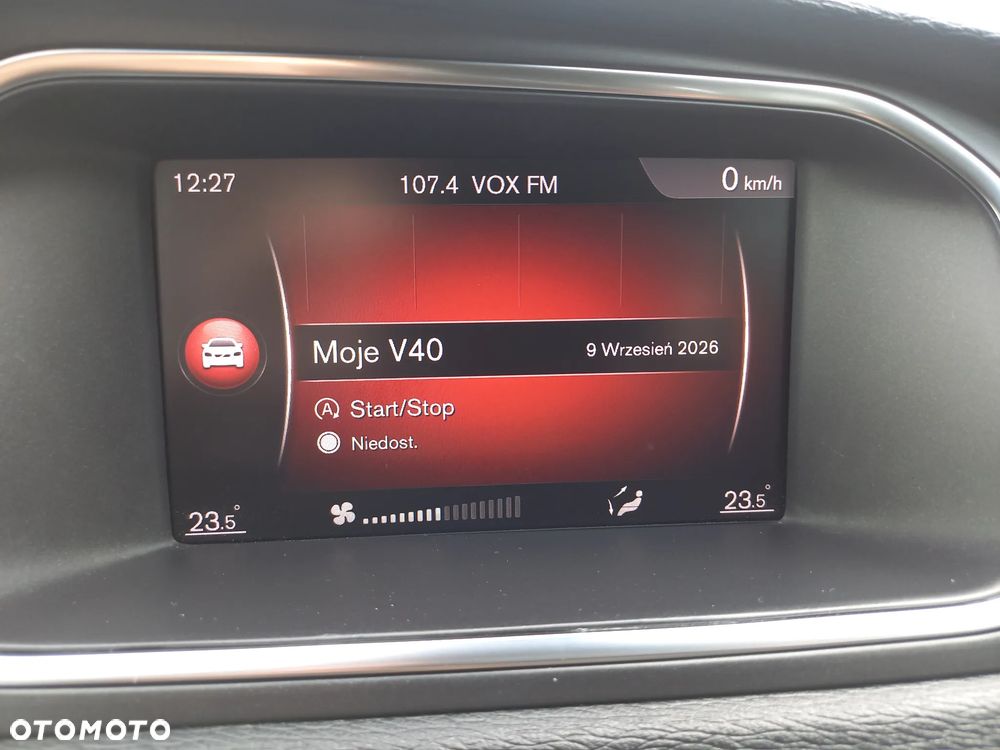 Volvo V40 D2 Drive-E Momentum - 28