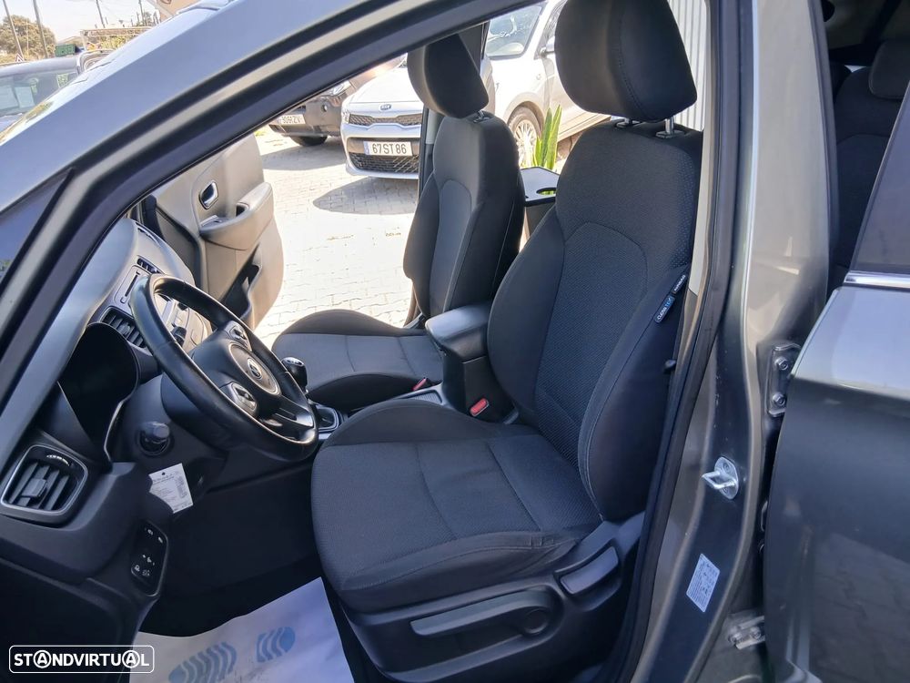 Kia Carens 1.7 CRDi ISG TX - 19