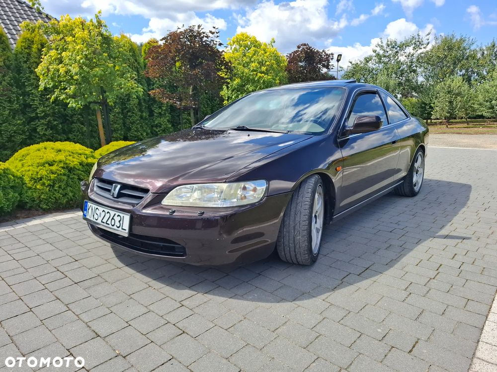 Honda Accord 3.0i ES - 1