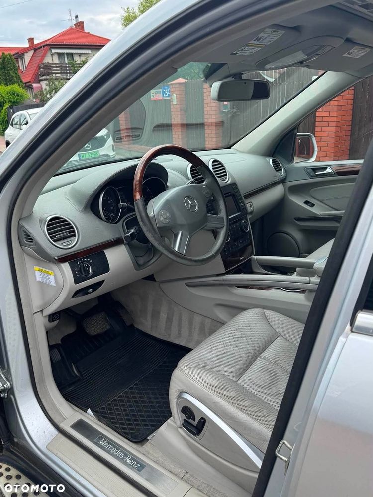 Mercedes-Benz GL - 8