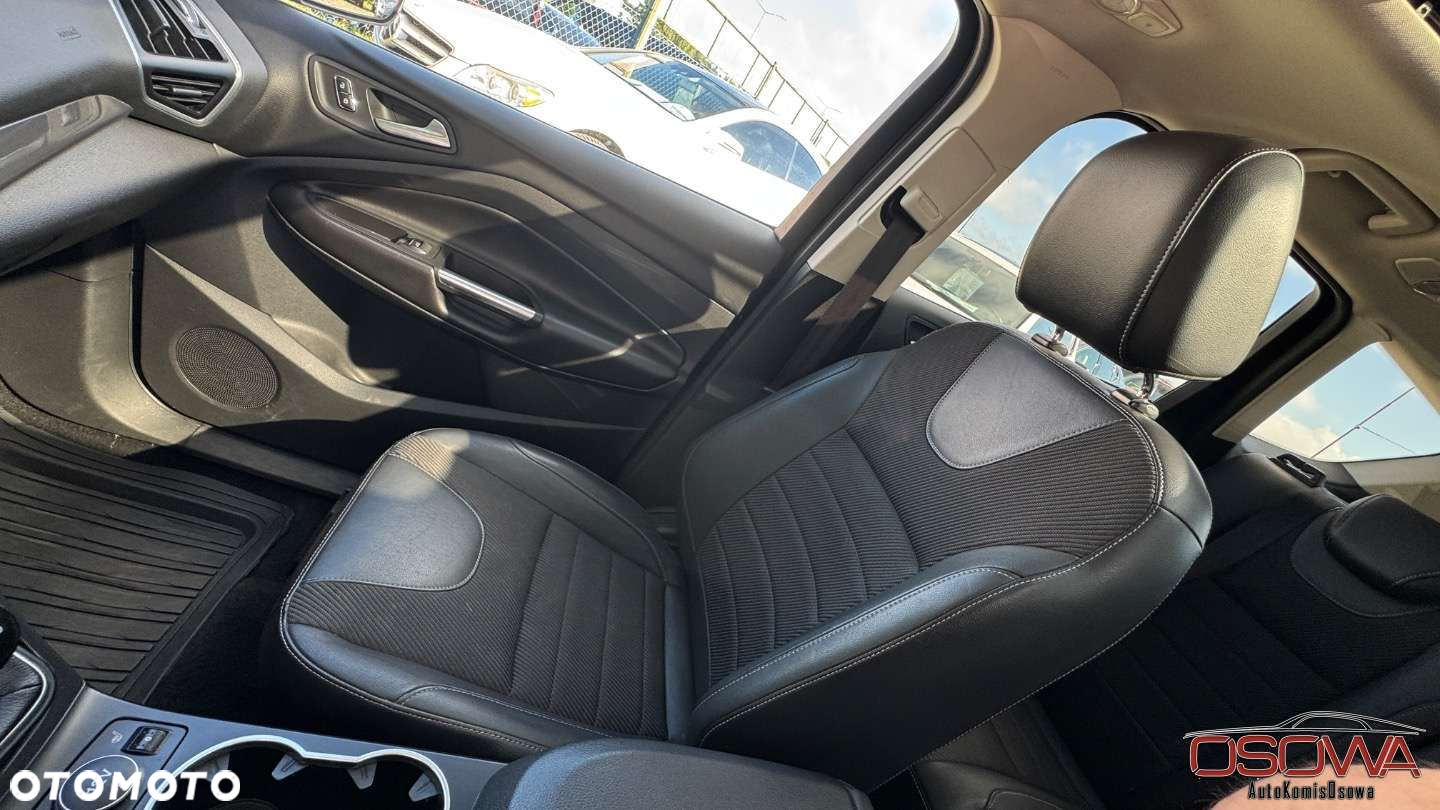 Ford Kuga - 22