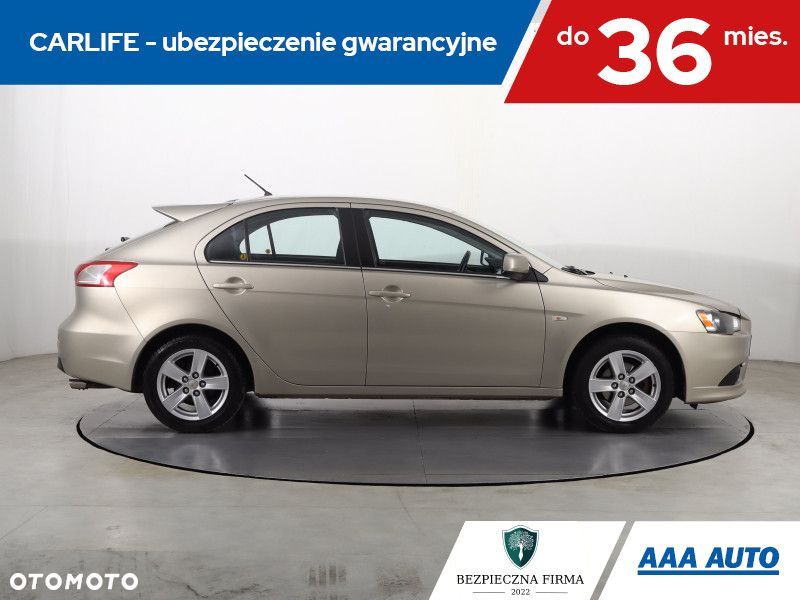 Mitsubishi Lancer - 8