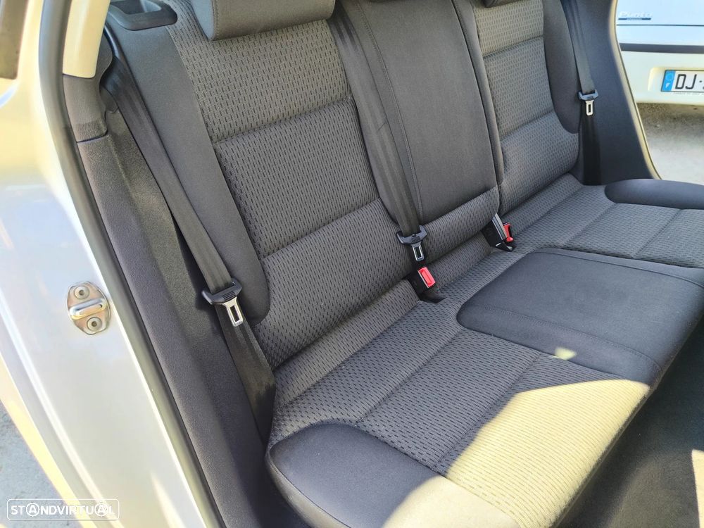 Audi A3 Sportback 1.6 TDI Attraction S-Tronic - 10
