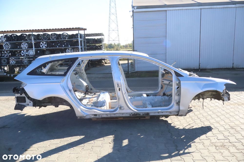 BŁOTNIK ĆWIARTKA PRAWY TYŁ FORD MONDEO V MK5 DD - 2