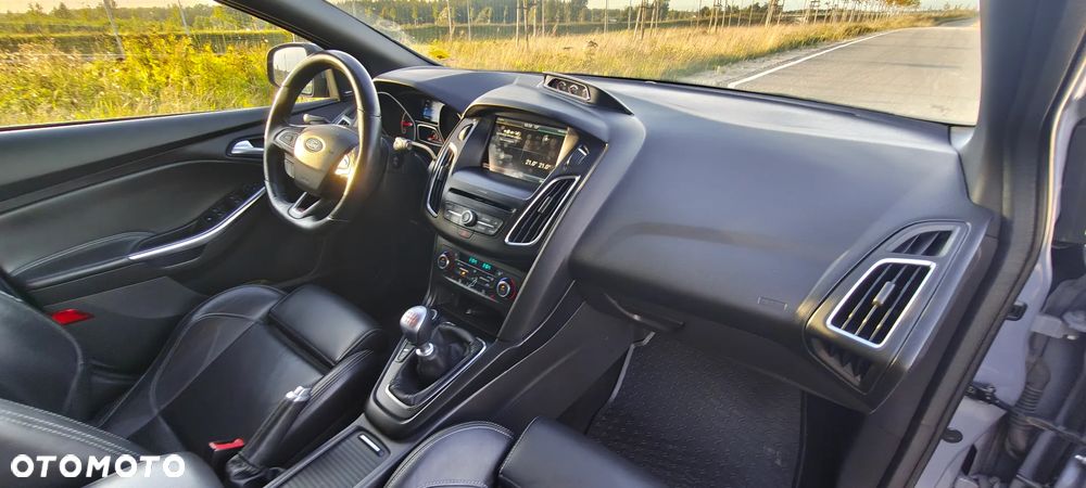 Ford Focus 2.0 TDCi ST-2 - 26