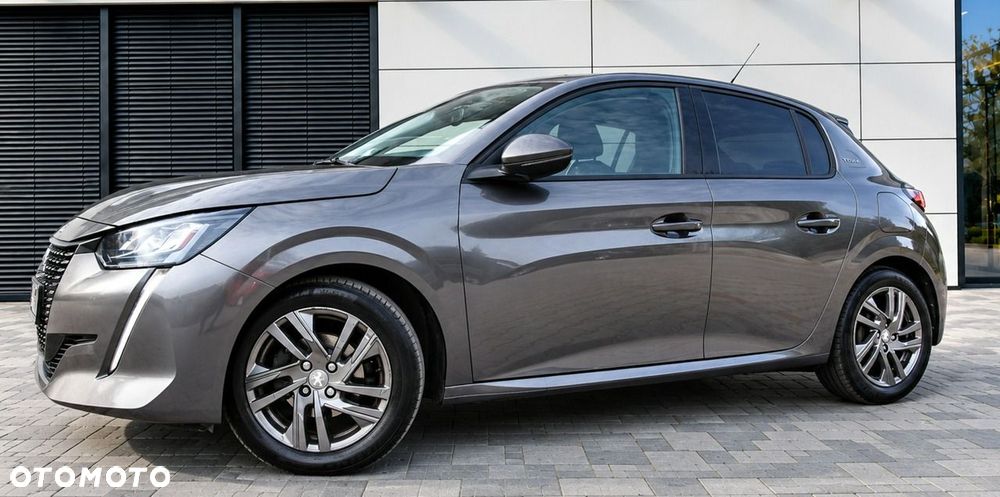 Peugeot 208 - 32