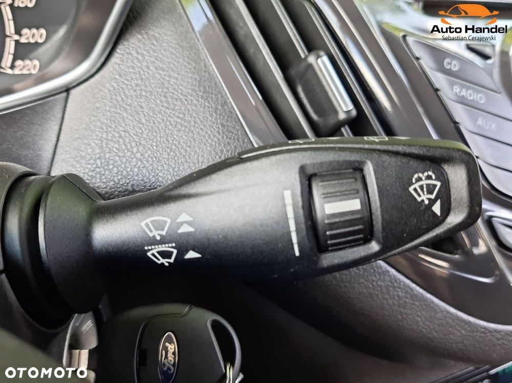 Ford Tourneo Courier - 18