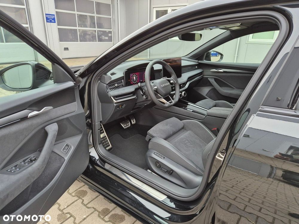 Skoda Superb 2.0 TSI 4x4 Sportline DSG - 11