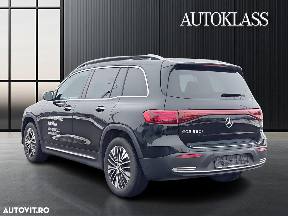 Mercedes-Benz EQB 250+ - 3