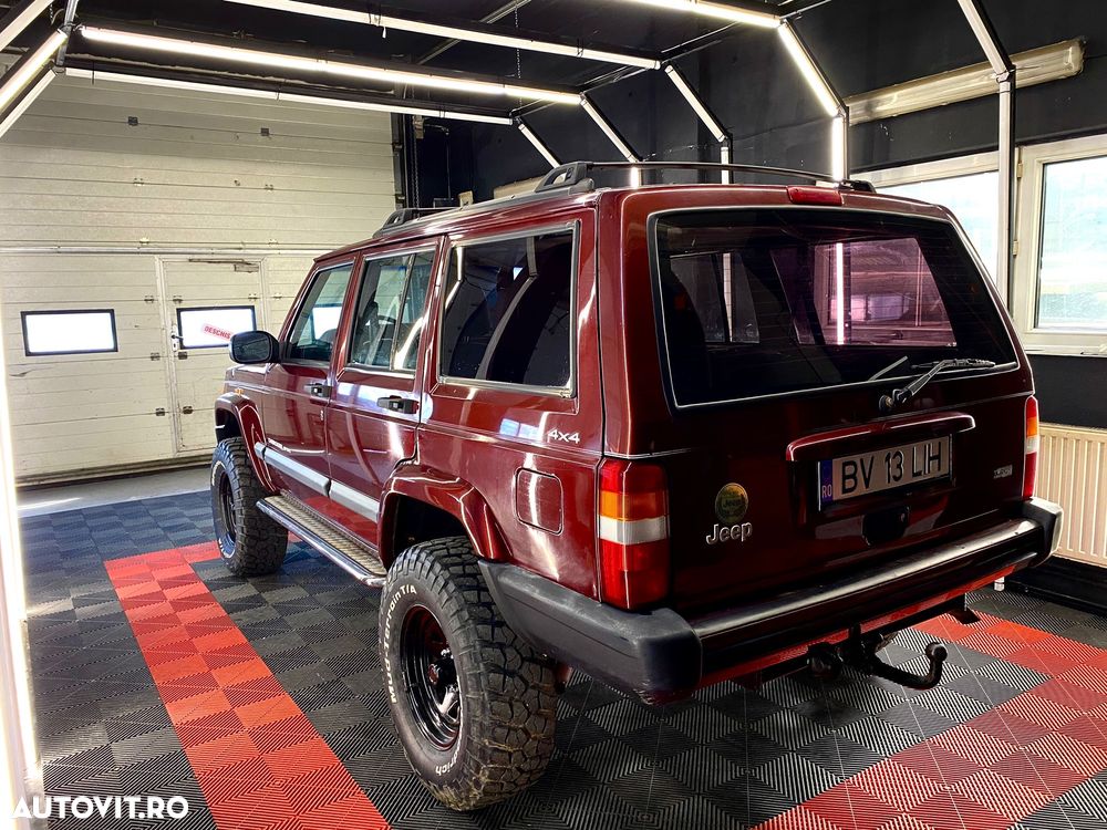 Jeep Cherokee - 5