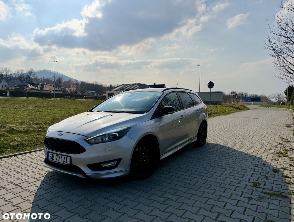 Ford Focus 1.5 TDCi ST-Line PowerShift - 1