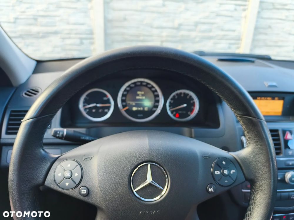 Mercedes-Benz Klasa C 200 Kompressor Automatik - 12