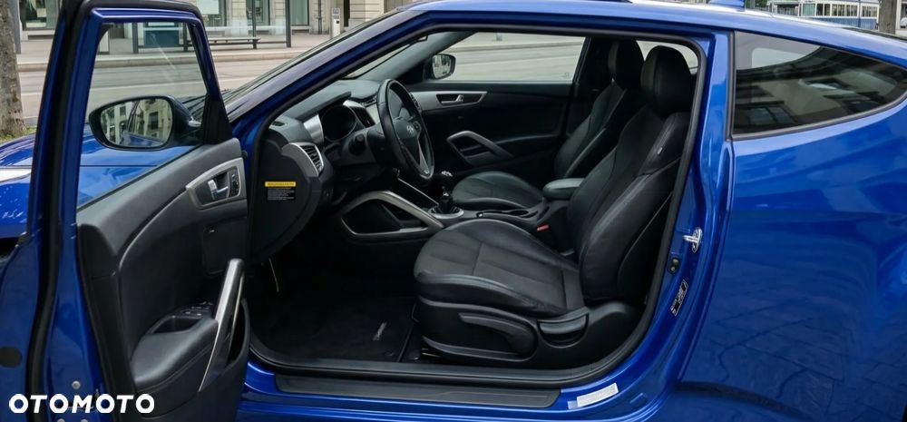 Hyundai Veloster - 6