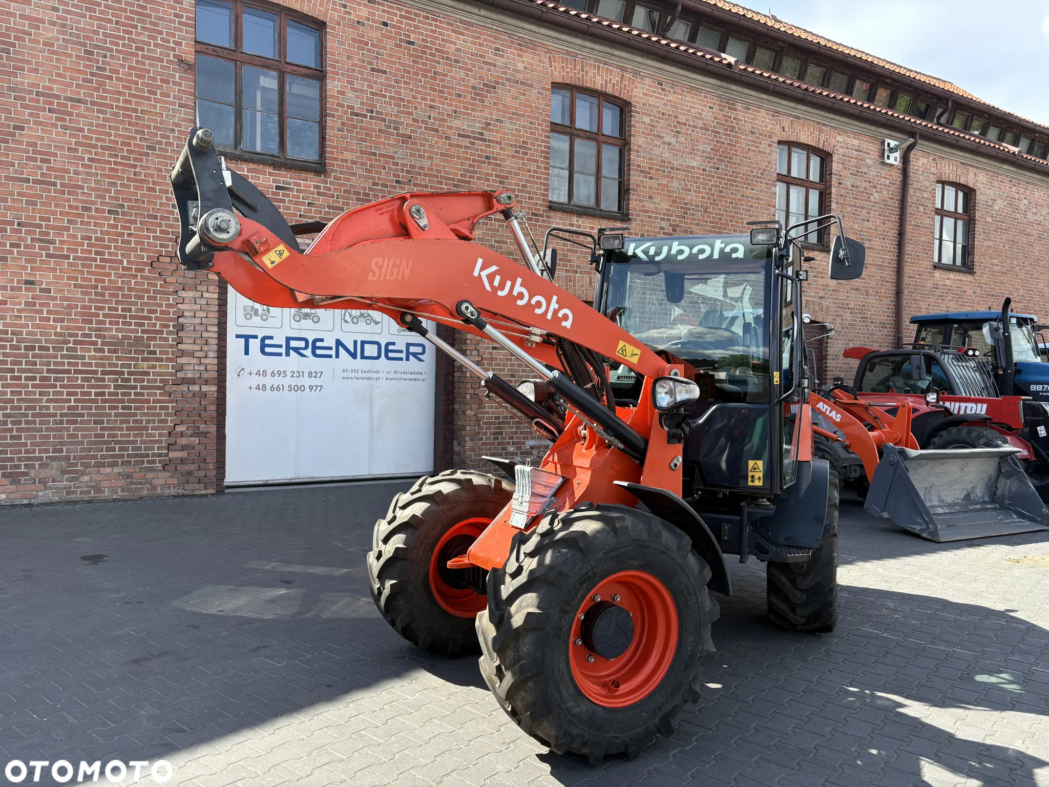 Kubota R082 - 9