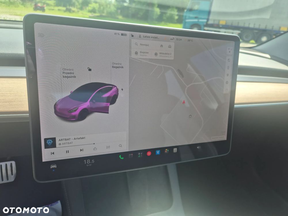 Tesla Model 3 - 12