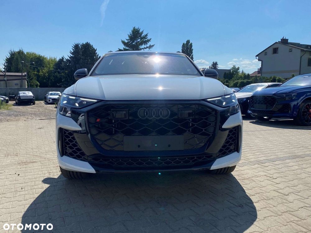 Audi RS Q8 - 11