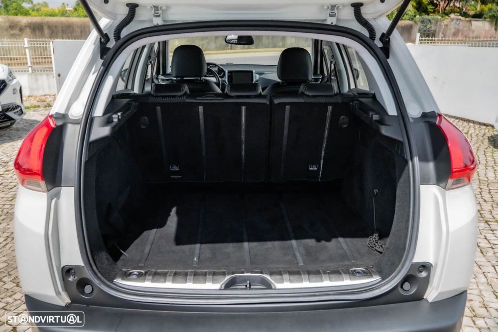 Peugeot 2008 1.2 VTi Allure - 12