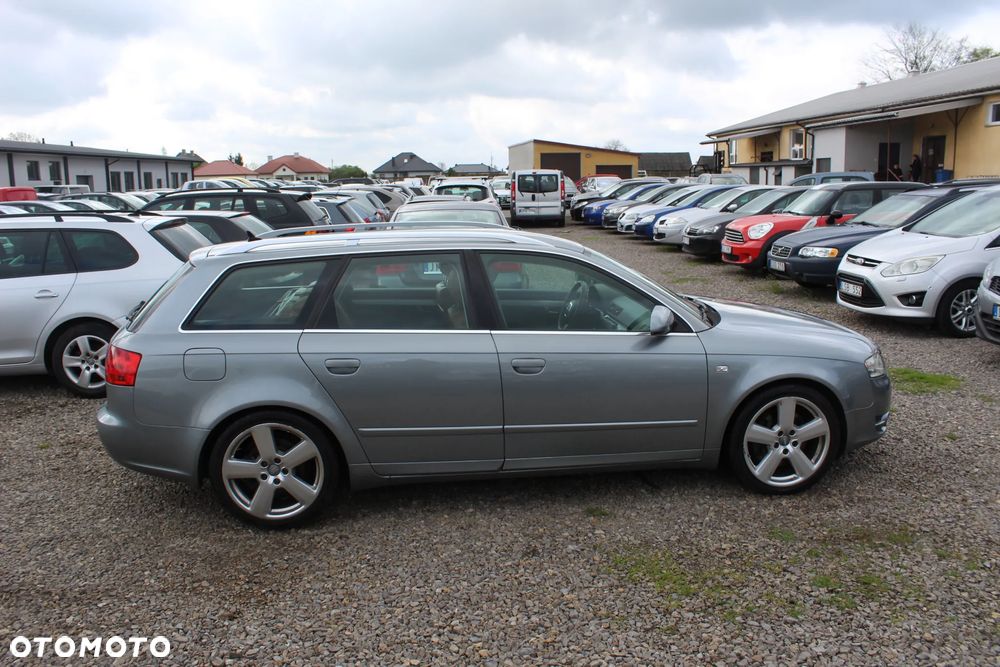Audi A4 Avant - 11