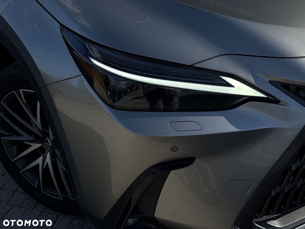 Lexus NX - 9