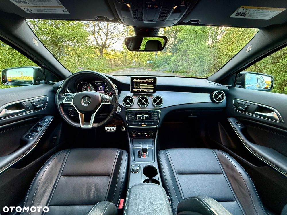 Mercedes-Benz GLA 45 AMG 4-Matic - 25